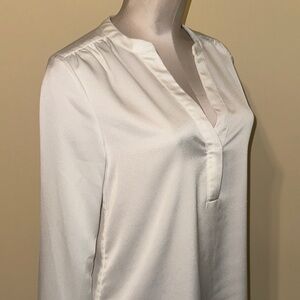 H&M Classic off white Blouse